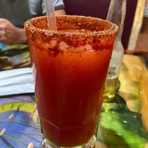 Meet your Posher, Donalito